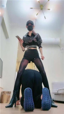 图片[18]-美娜格格】短靴黑丝模特-狂抽耳光/揪耳朵