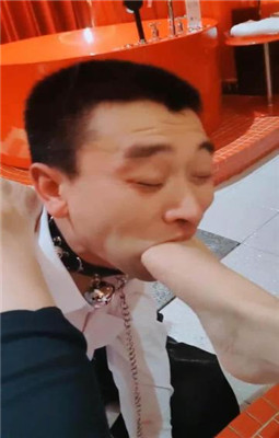 图片[14]-伯爵】圈养犬化-暴力蛇鞭/耳光/踢踹/清理靴子