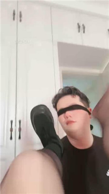 图片[2]-糯米姐姐】脚耳光/短靴黑丝狂舔