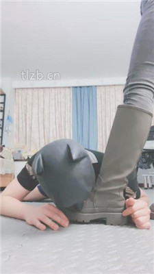 图片[5]-果儿】鞭打/转胯爬行/品尝圣水/臭脚捂脸