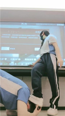 图片[2]-妮蔻】学生服诱惑-原味脏鞋袜玩弄可恶同桌