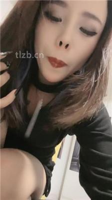 图片[13]-若冰】仔细跪舔原味裸足脚趾