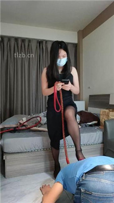 【洋洋】狗链拴狗/跪舔黑丝裸足_绳艺资料库