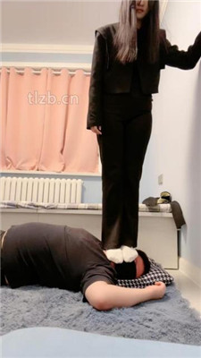 图片[4]-希雅】白袜脚全体重踩踏完整版】