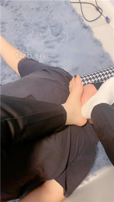 图片[7]-希雅】白袜脚全体重踩踏完整版】