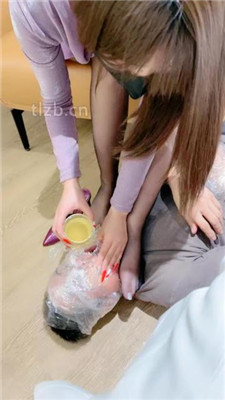 图片[14]-浅夏大大】超级骚紫高跟黑丝美腿虐杀