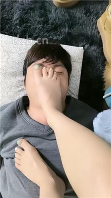 图片[14]-梓S】棉袜雪地靴裸足-全体重踩脸