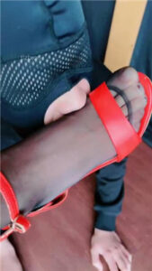 【杭州cc】迷恋性感黑丝高跟的狗_绳艺资料库