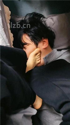 图片[13]-奶味小仙女】踩踏火车上的地毯狗