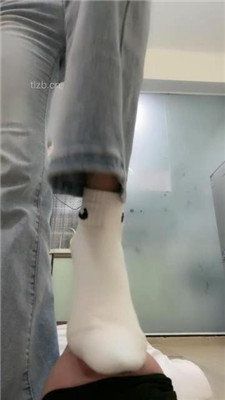 【美娜格格】超臭白袜深喉场_绳艺资料库