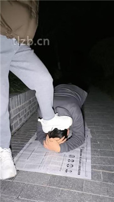 图片[16]-冰爷】户外-骑马骑脖/运动鞋白袜踩踏