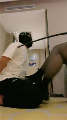 【宝珠姐姐】抽耳光/骑脖/短靴踩踏/舔脏鞋_绳艺资料库