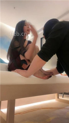 图片[4]-爱丽丝】网袜美腿诱惑-鞭打耳光-揪耳朵