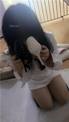 图片[9]-女仆店萌萌】圈养母畜没睡醒就被姐妹花玩弄