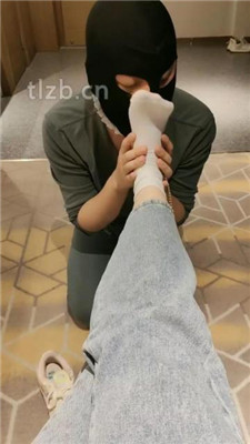 图片[4]-青岛情侣主】情侣主玩虐绿帽大学生下】