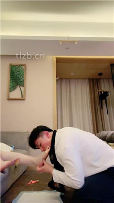 图片[10]-不期而遇】全体重踩踏/跪舔短靴黑丝/骑脖