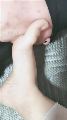 图片[7]-玉美人】近距离裸足恋足舔