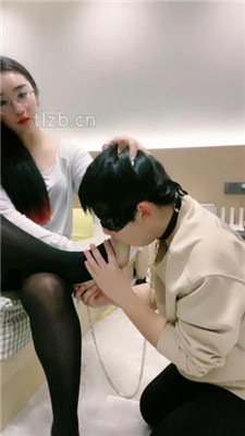 图片[4]-小羊】黑丝美腿插嘴/鞭打踩踏