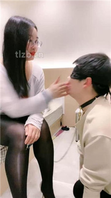 图片[5]-小羊】黑丝美腿插嘴/鞭打踩踏