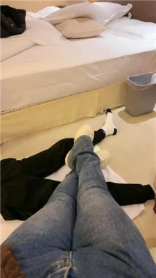 图片[3]-小琪琪】小白鞋踩狗腿