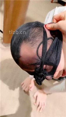 图片[8]-妆主大大】高跟碾压踩狗头/近距离闻舔臭脚