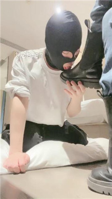 图片[2]-绝美兔女王】跪舔脏长靴臭白袜/捆绑踩踏