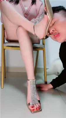图片[4]-甜心教主】高跟裸足美腿恋足舔