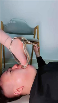 图片[14]-甜心教主】高跟裸足美腿恋足舔