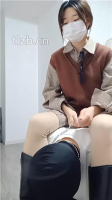 图片[3]-妆主大大】双小视频-高跟碾压踩/坐脸窒息/骑马