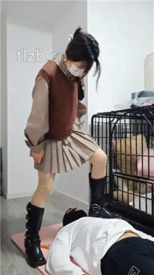 图片[5]-妆主大大】双小视频-高跟碾压踩/坐脸窒息/骑马