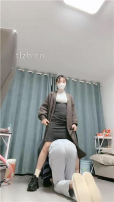 图片[5]-樱子大人】骑马爬行/运动鞋踩踏提档/舔拖鞋