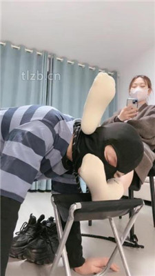 图片[15]-樱子大人】骑马爬行/运动鞋踩踏提档/舔拖鞋