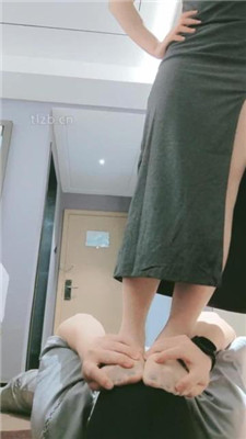 图片[18]-妮蔻】短靴丝袜踩虐/气味控制/吃袜子