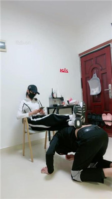 【美娜格格】健身女教练报复猥琐学员_绳艺资料库