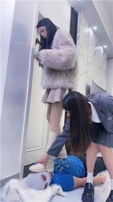 图片[4]-麋鹿银儿】双S-脏鞋踩虐/骑马转胯/腿绞窒息