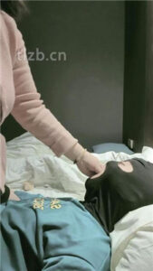 【樊樊】手脚并用插嘴深喉_绳艺套路直播视频资源网