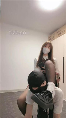 图片[9]-樱子大人】JK萝莉主-皮鞋白袜虐/骑马遛狗/掐乳/口吐喂食