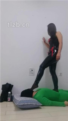 图片[10]-冷御女王】首次开发刑奴-全体重踩踏/鞭打/手脚耳光