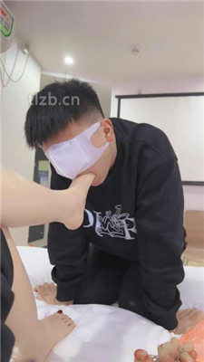 图片[3]-娜娜米】玉足恋足狂舔完整版】