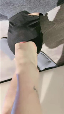 图片[17]-颜值S】掐乳/跪舔脏运动鞋白袜完整版】