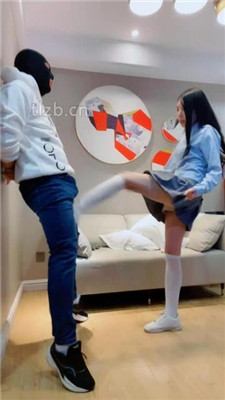 图片[4]-陈甜女帝】小白鞋白丝-重度连环提档/鞭打/踩踏喂圣水