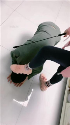 图片[2]-蜜糖情侣】虐绿帽-友情玩弄前任狗