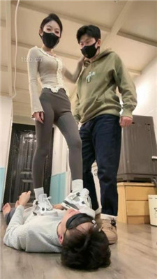 图片[13]-菜小心】情侣主狗笼圈养虐绿帽/强制吃byt