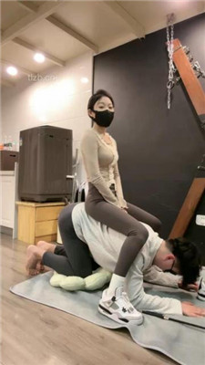 图片[17]-菜小心】情侣主狗笼圈养虐绿帽/强制吃byt