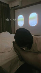 【姬皇】丝袜美腿恋足舔_绳艺资料库