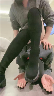 图片[19]-颜值S】给狗子立规矩–耳光/鞭打/踢踹口水