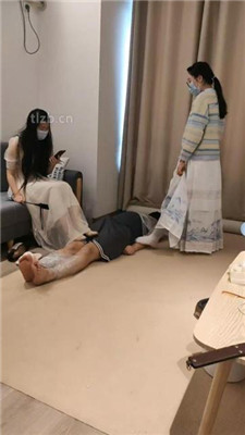 图片[8]-如梦学姐】双S-滴蜡/踩踏碾压/保鲜膜捆绑/sp