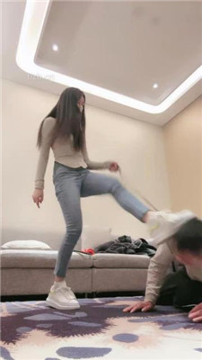 图片[2]-月影儿】重度鞭打/运动鞋踩踏踢踹/胯下辱