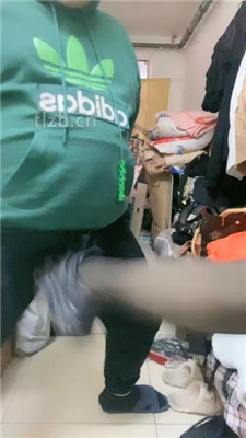 图片[2]-鬼魅娜主】黑丝脚踩踏/提档