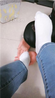 【蓝蜻蜓】白袜脚窒息踩/藤条抽_绳艺资料库